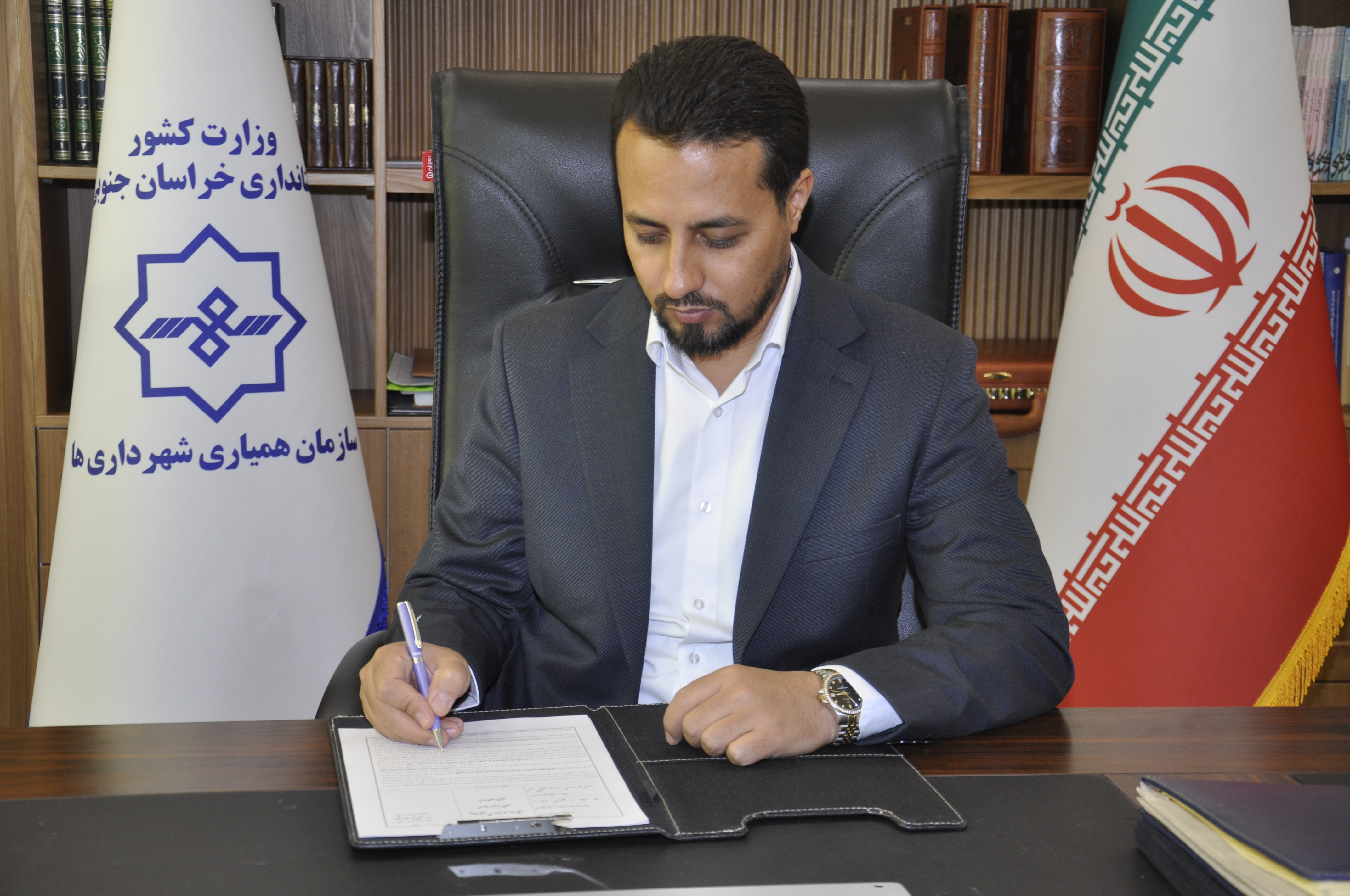 پیام مدیر عامل سازمان همیاری شهرداری های خراسان جنوبی برای حضور پرشور در انتخابات ۱۴۰۲